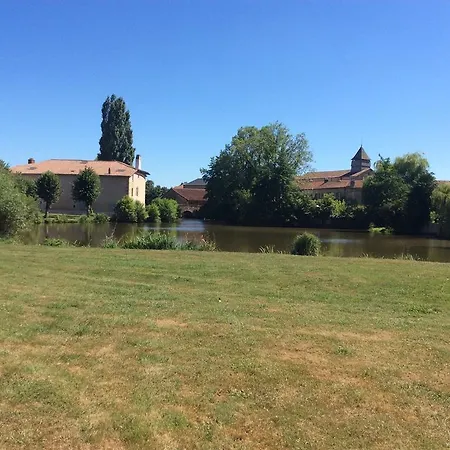 Le Moulin Fargan Bed & Breakfast *